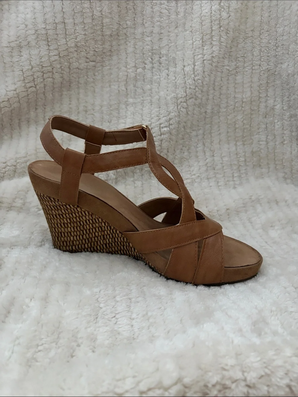 Women's Tan Wedge Sandals